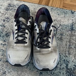 Brooks Ghost 14 size 11 running shoe